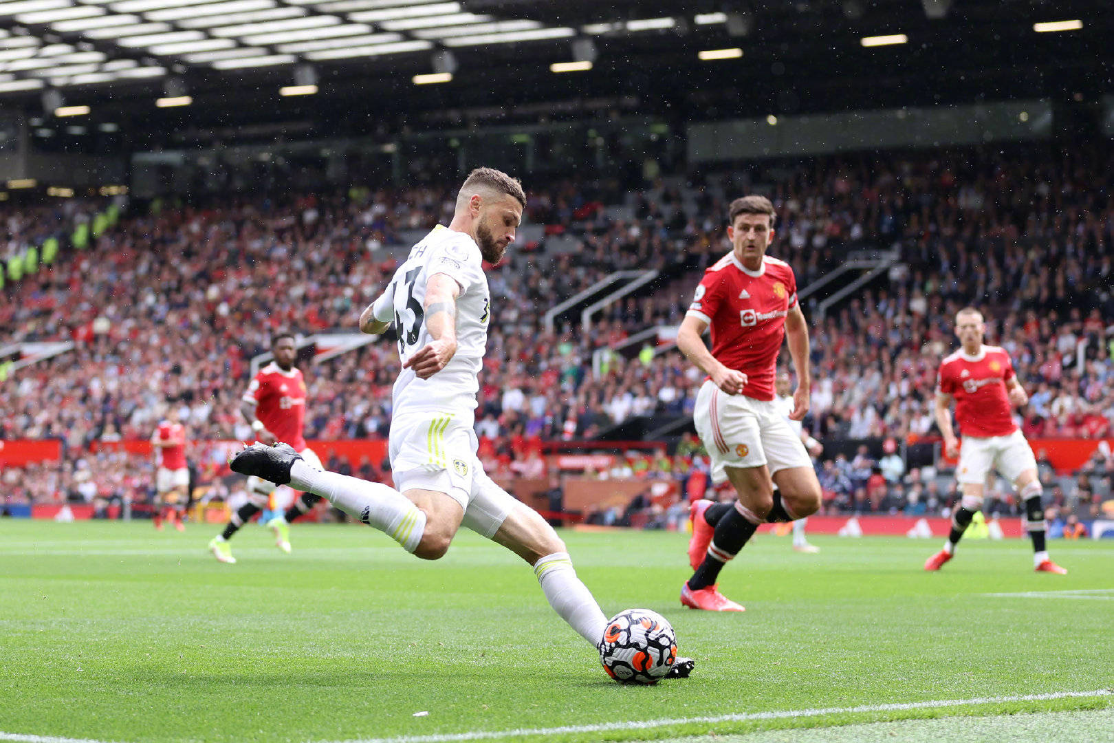 帮助米兰两 帮助米兰两